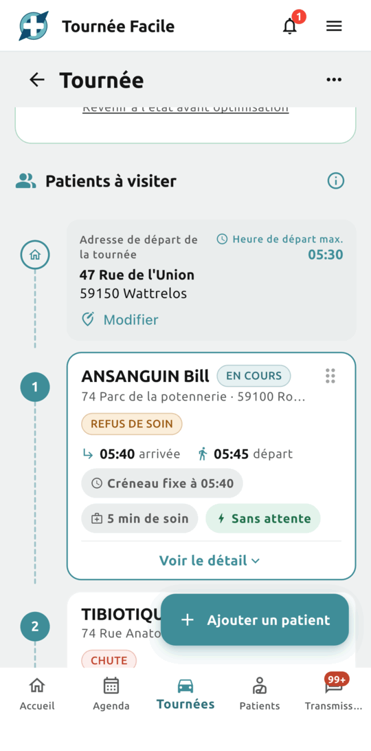 Frise de la tournée : l'adresse de départ puis le premier patient, avec son heure d'arrivée et de départ calculées et sa fenêtre de passage